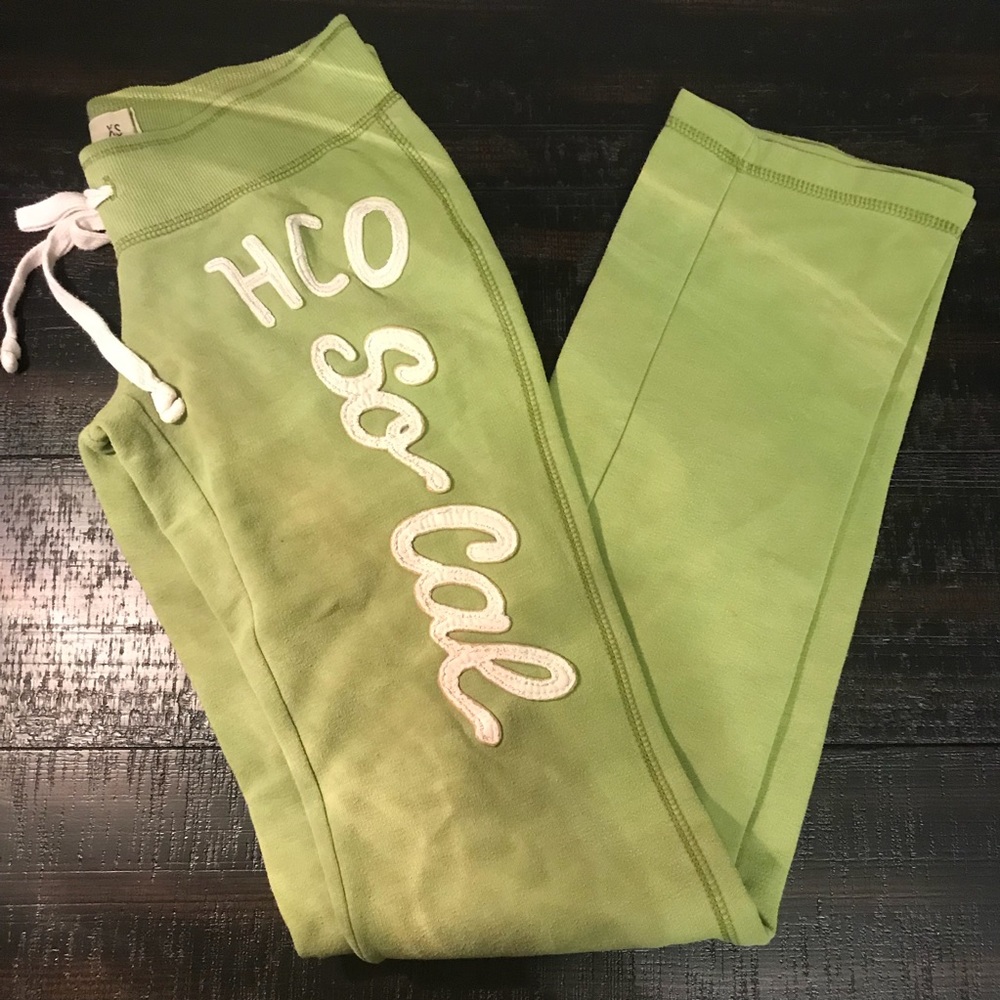 •Hollister Awesome Butt Pants•